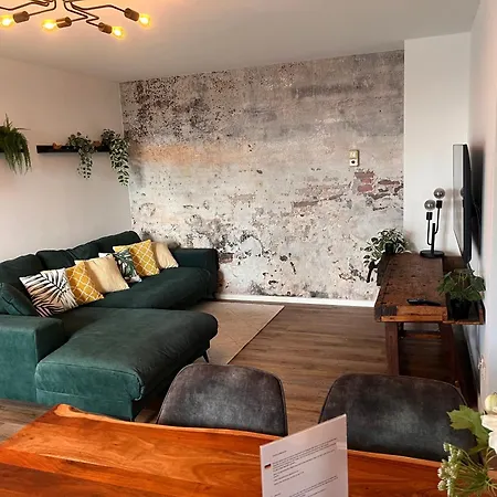Chrisma Apartment *